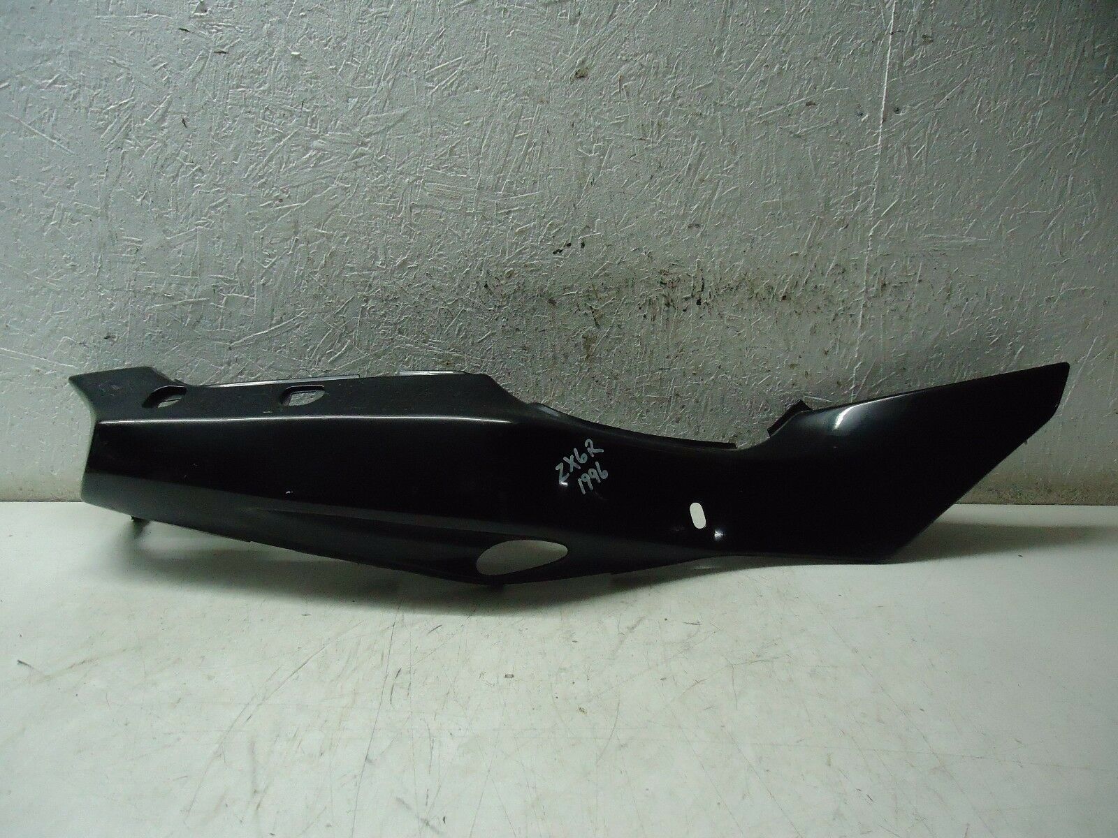 KAWASAKI ZX6R RH SIDE FAIRING 1996 ZX6R FAIRING PANEL