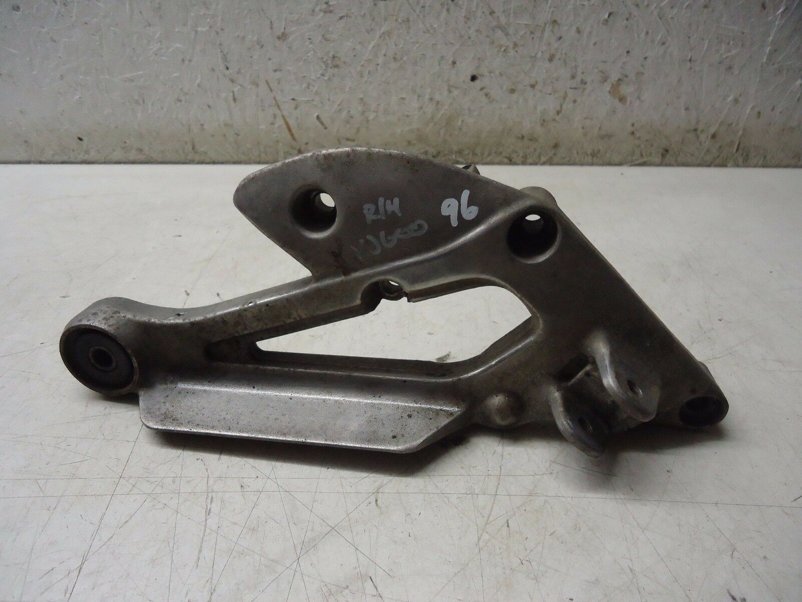 Yamaha XJ600 Diversion Footrest Hanger