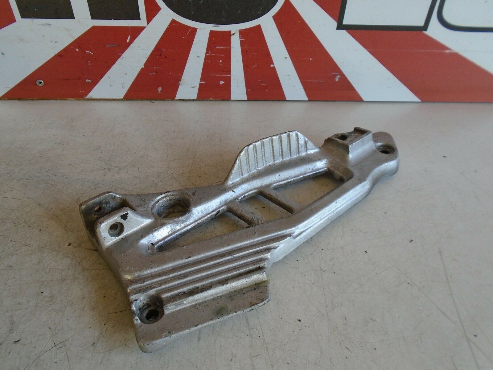 Yamaha XJ600F Pre Diversion Footrest Hanger XJ600