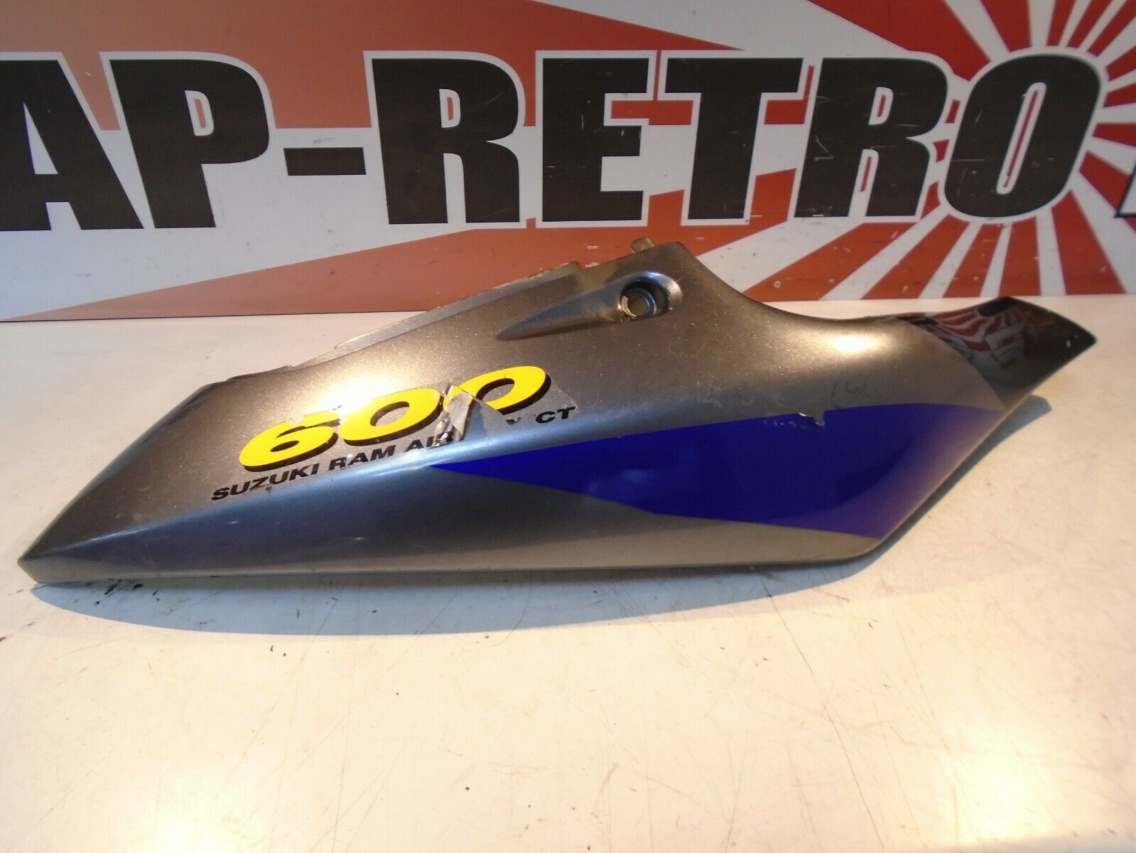 Suzuki GSXR600 RH Side Cowl 1996 GSXR600 Fairing