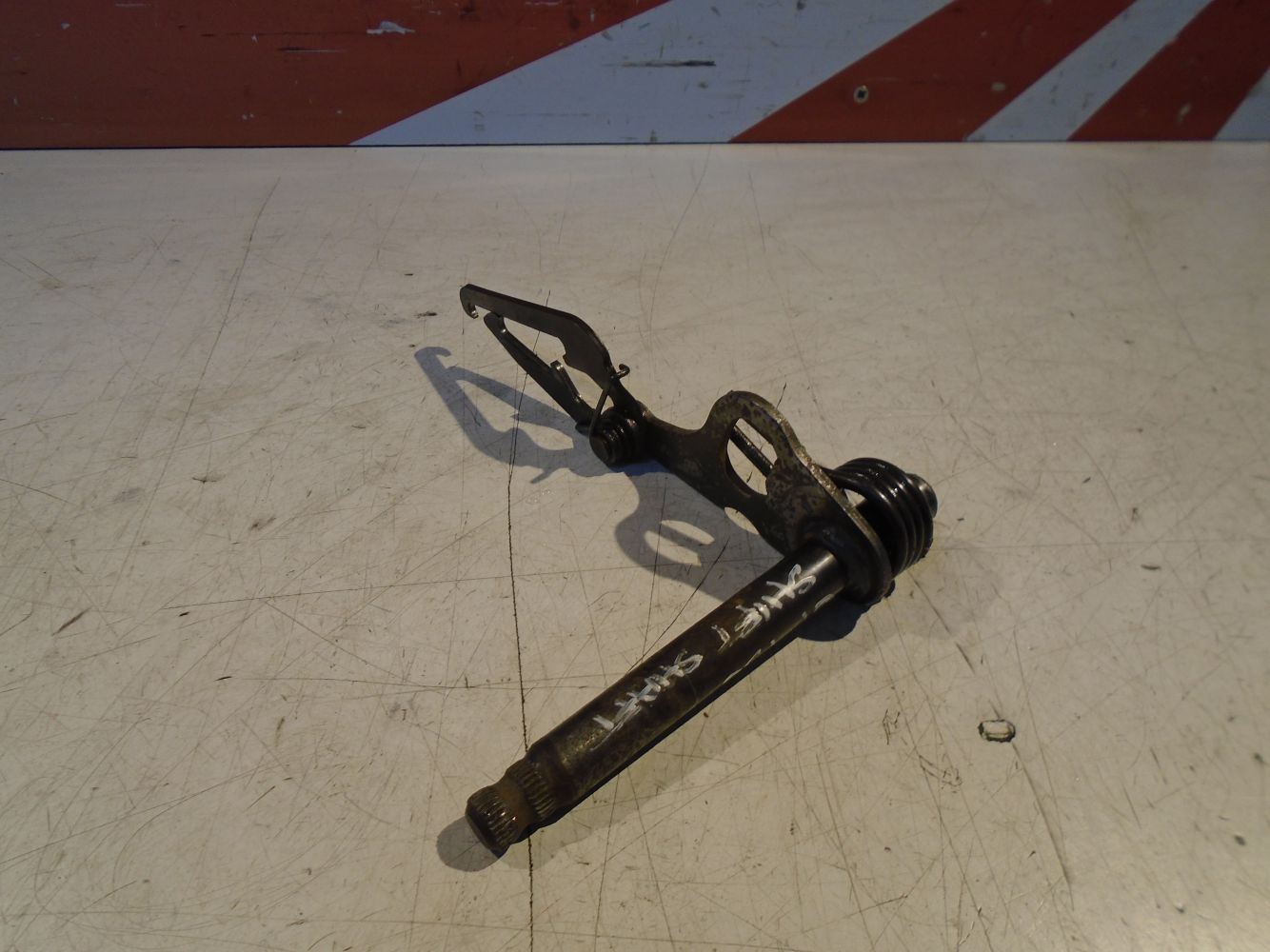 Kawasaki GT750 Gear Selector Shaft
