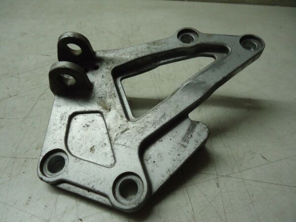 Kawasaki ZX4 RH Footrest Hanger 1987-1991 ZX400 Riders Footpeg Hanger