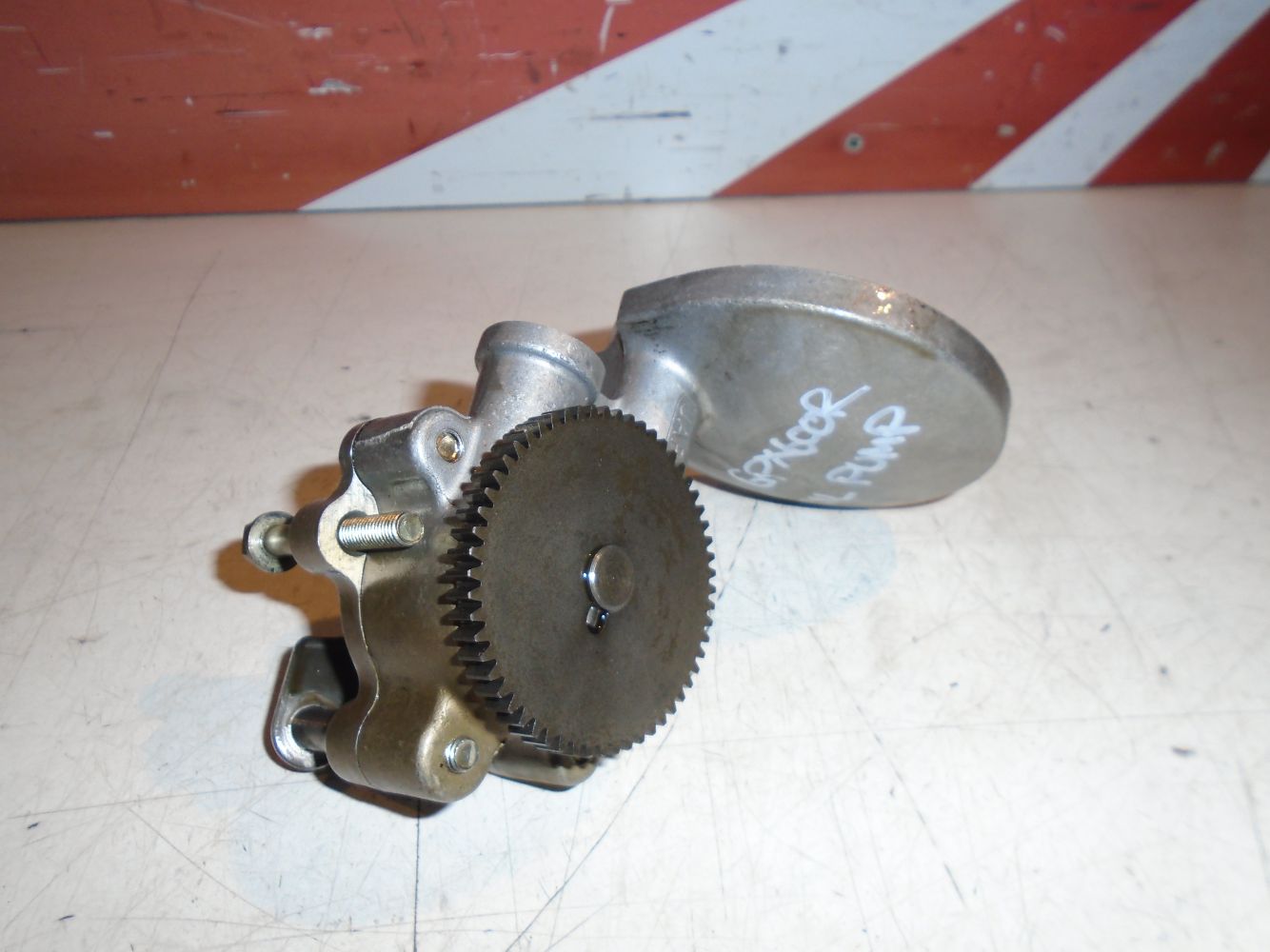Kawasaki GPX600R Engine Oil Pump