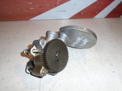 Kawasaki GPX600R Engine Oil Pump