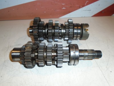 Kawasaki GT550 Engine Gearbox