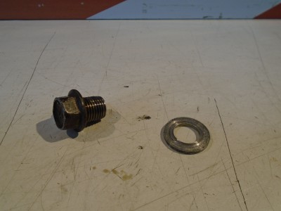 Suzuki GSX600F Engine Oil Drain Bolt
