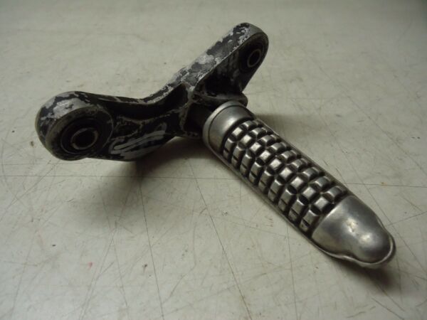 Suzuki GSX600F Front Footrest Hanger