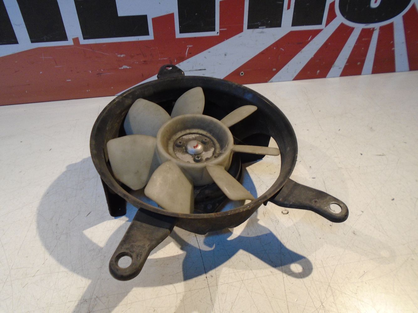 Kawasaki GPZ900R Radiator Fan