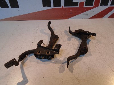 Kawasaki ZZR250 Engine Mount Brackets