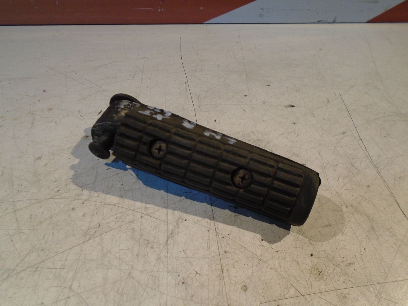 Yamaha XJ600 Diversion Rear Footrest 