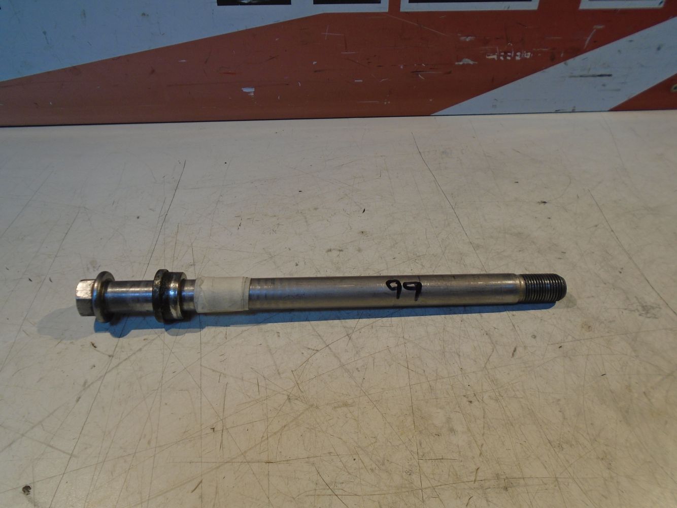 Yamaha XJ600 Diversion Front Wheel Spindle Axle