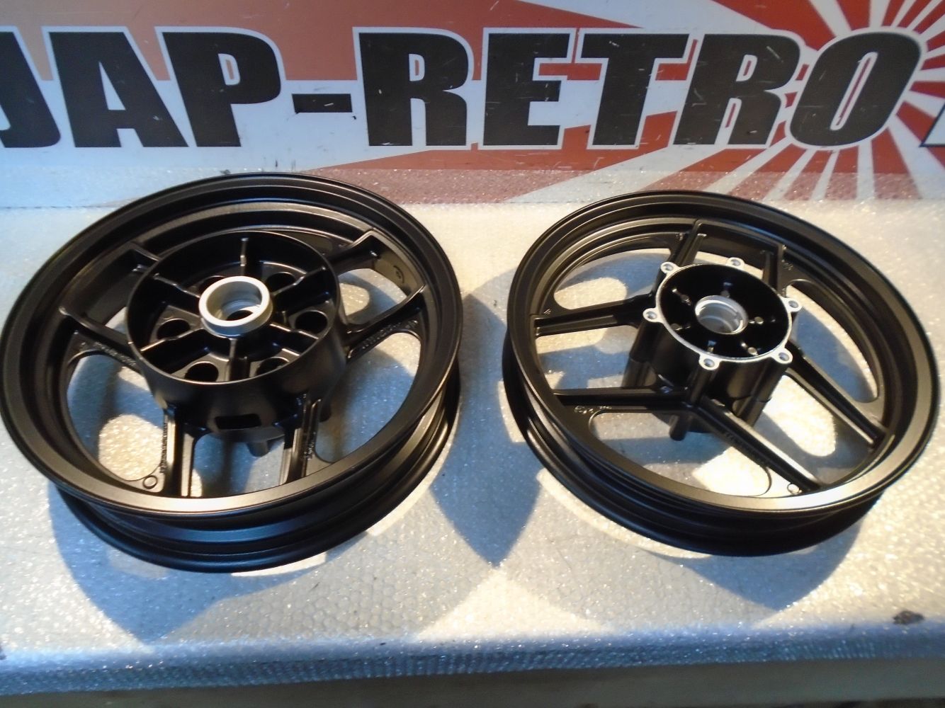 Kawasaki GPZ1000RX Restored Wheels