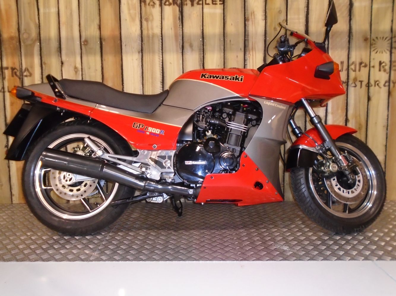 Gpz900r a1 discount