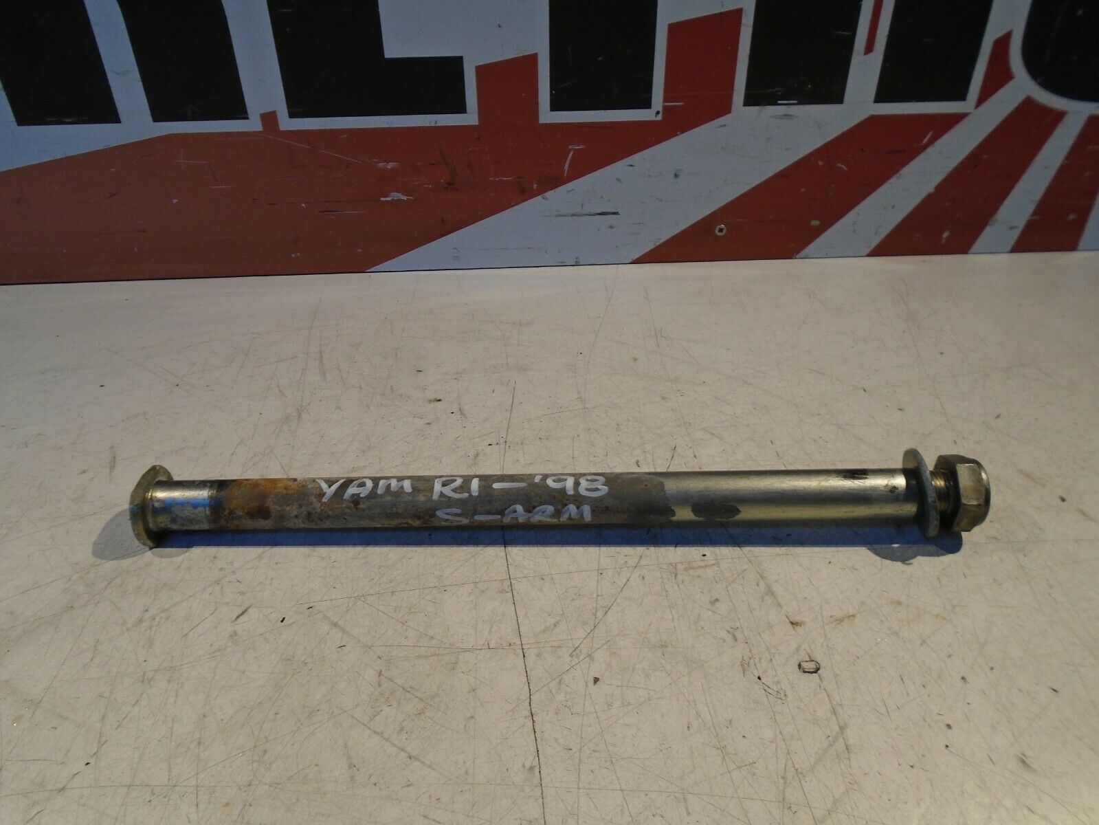 Yamaha R1 Swingarm Spindle 1998 YZF1000 R1 Swingarm Axle