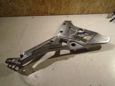 Yamaha FJ1200 R-H Footrest Hanger