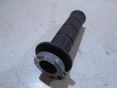 Kawasaki GPZ900R Handlebar Throttle Sleeve & Grip