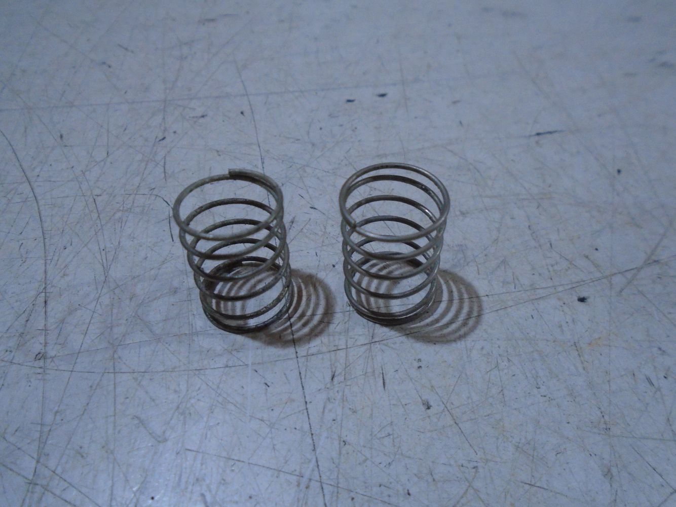 Kawasaki ZX10B Tomcat Carb Body Joining Springs ZX10 Carburettor