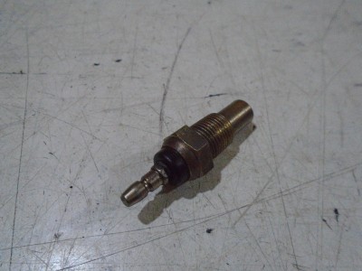 Yamaha FZR1000 Water Temperature Sensor Sender