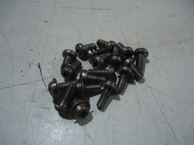 Suzuki GS750 Carb Joining Rail Screws GS750 Carburettor