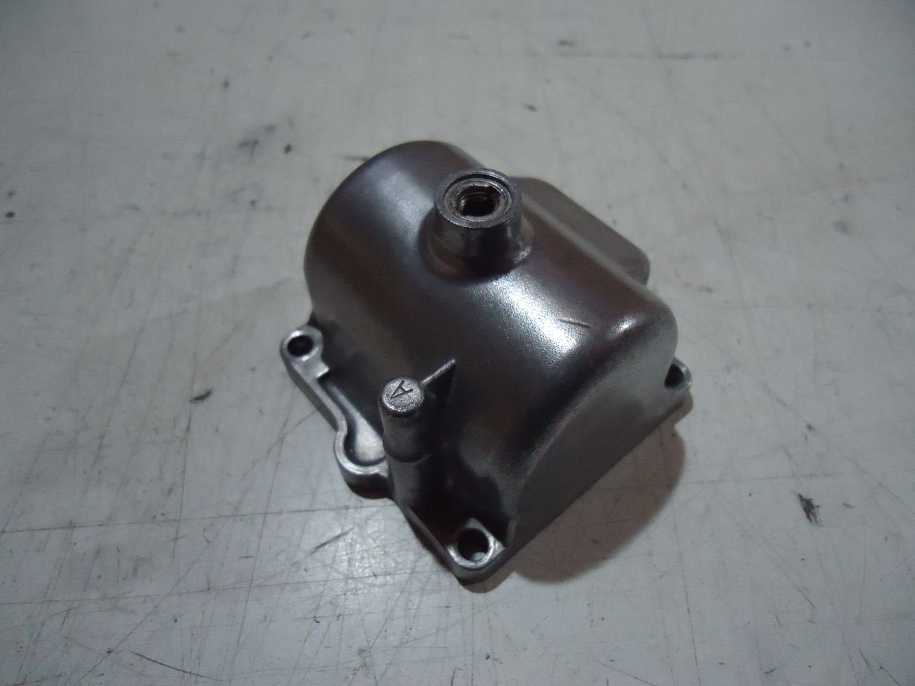 Suzuki GS650GT Carb Float Bowl GS650 Carburettor