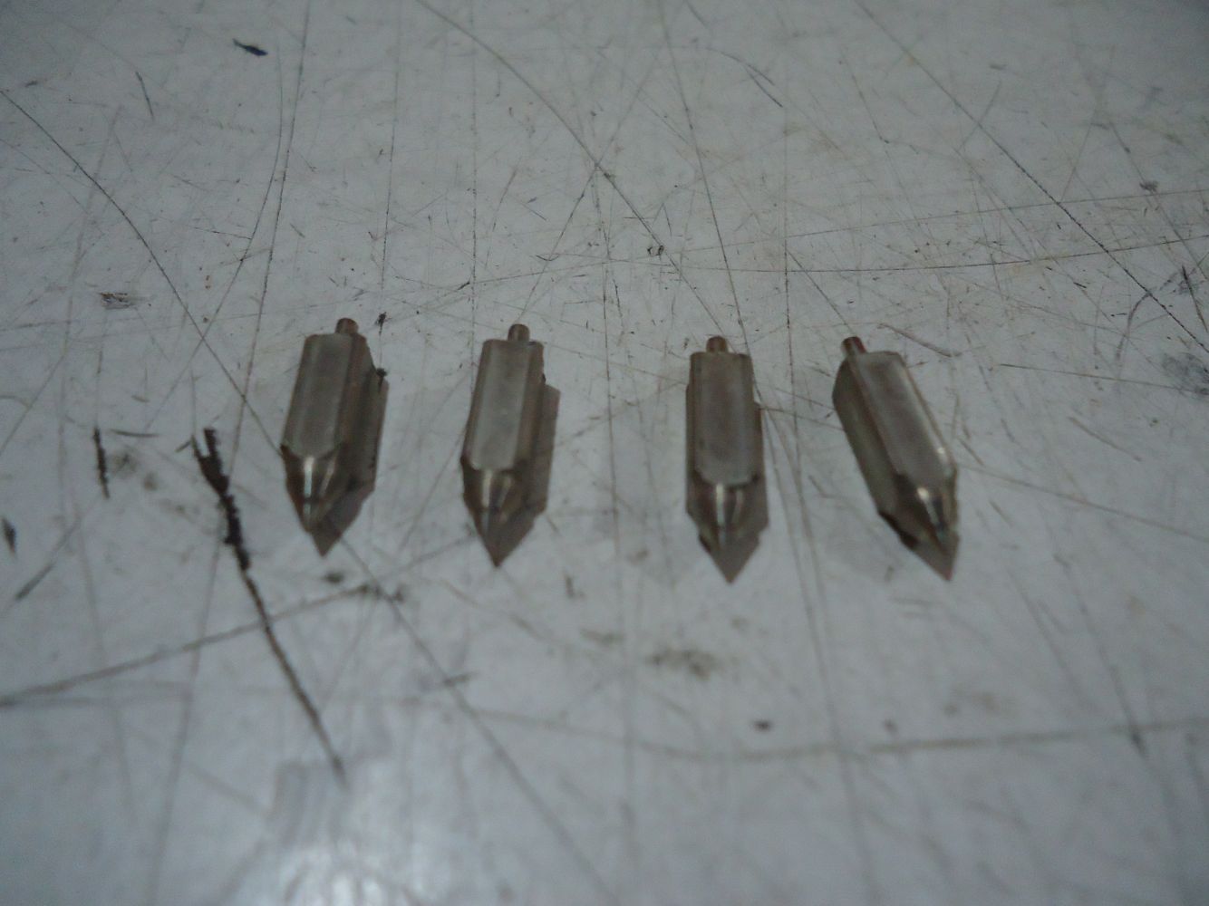 Suzuki GS650GT Carb Float Valves GS650 Carburettor