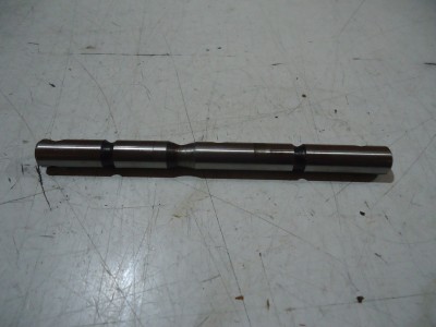 Suzuki GSX550ES Engine Valve Rocker Shaft