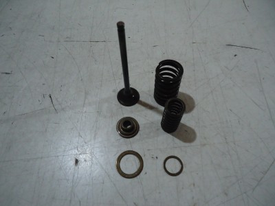 Honda CBX750F Engine Exhaust Valve CBX750 Valves