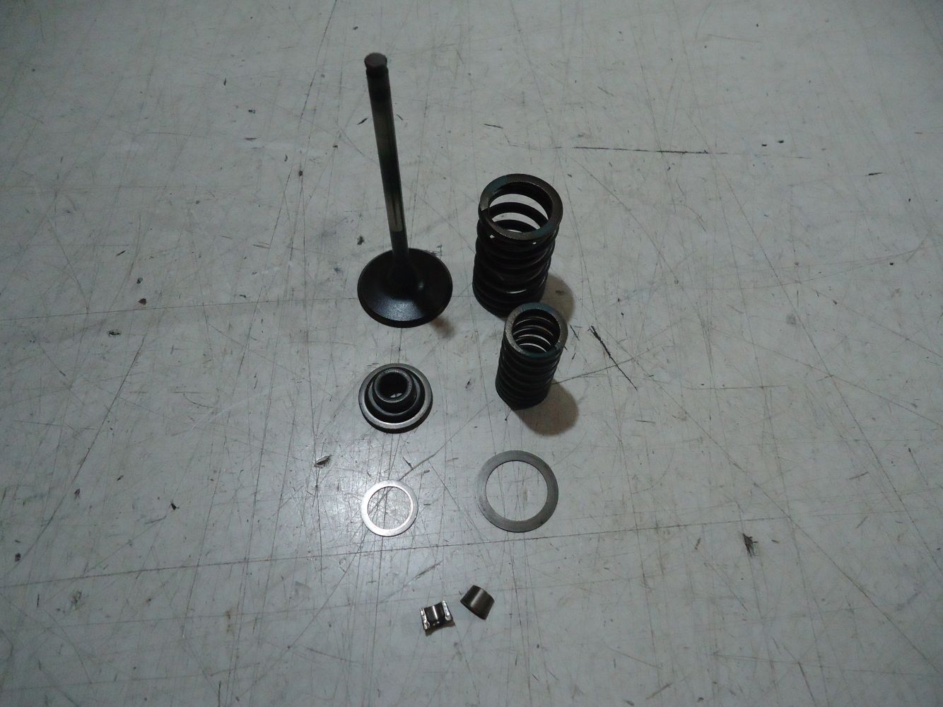 Kawasaki GPZ1100 Engine Inlet Valve GPZ1100 Valves