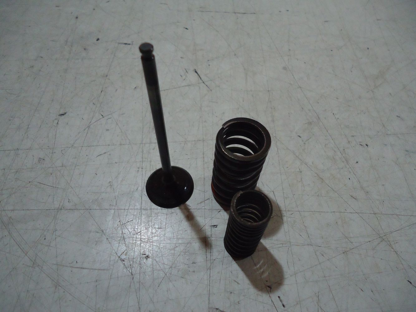 Suzuki SV650 Engine Exhaust Valve SV650 Valves