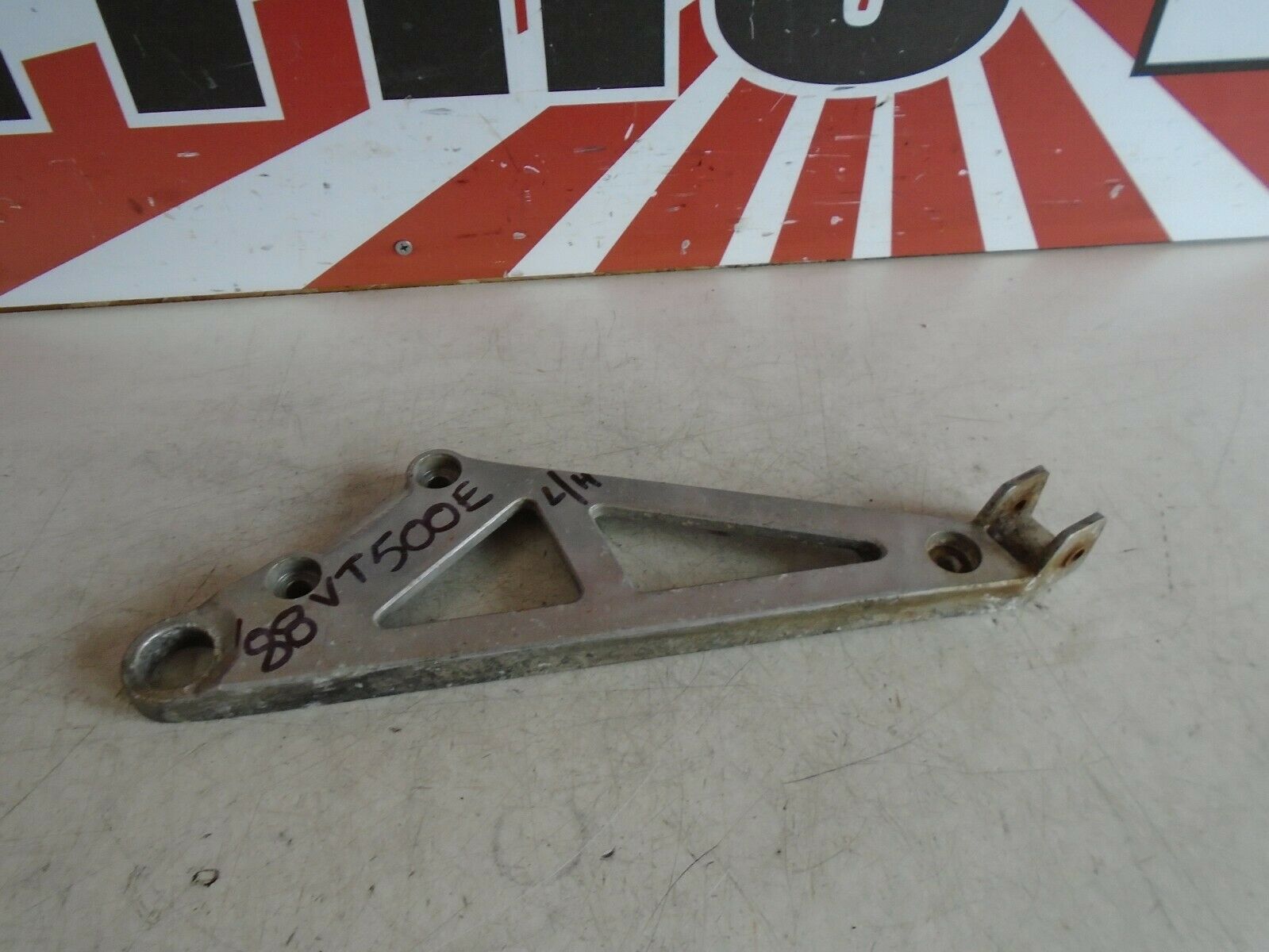 Honda VT500E Footrest Hanger 