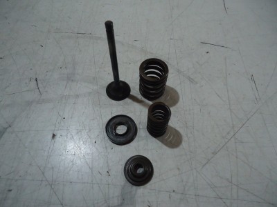 Yamaha XJ600F Pre Diversion Engine Exhaust Valve XJ600 Valves