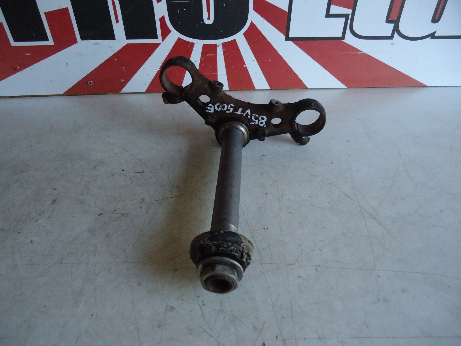 Honda VT500E Lower Fork Yoke