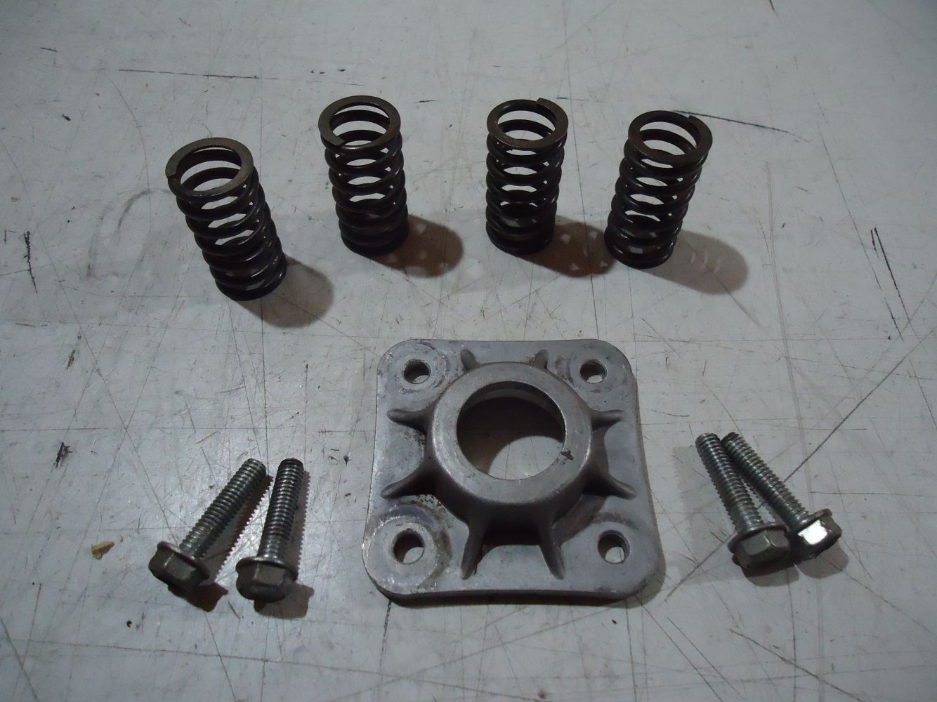 Honda VT500E Clutch Springs Bolts & Plate