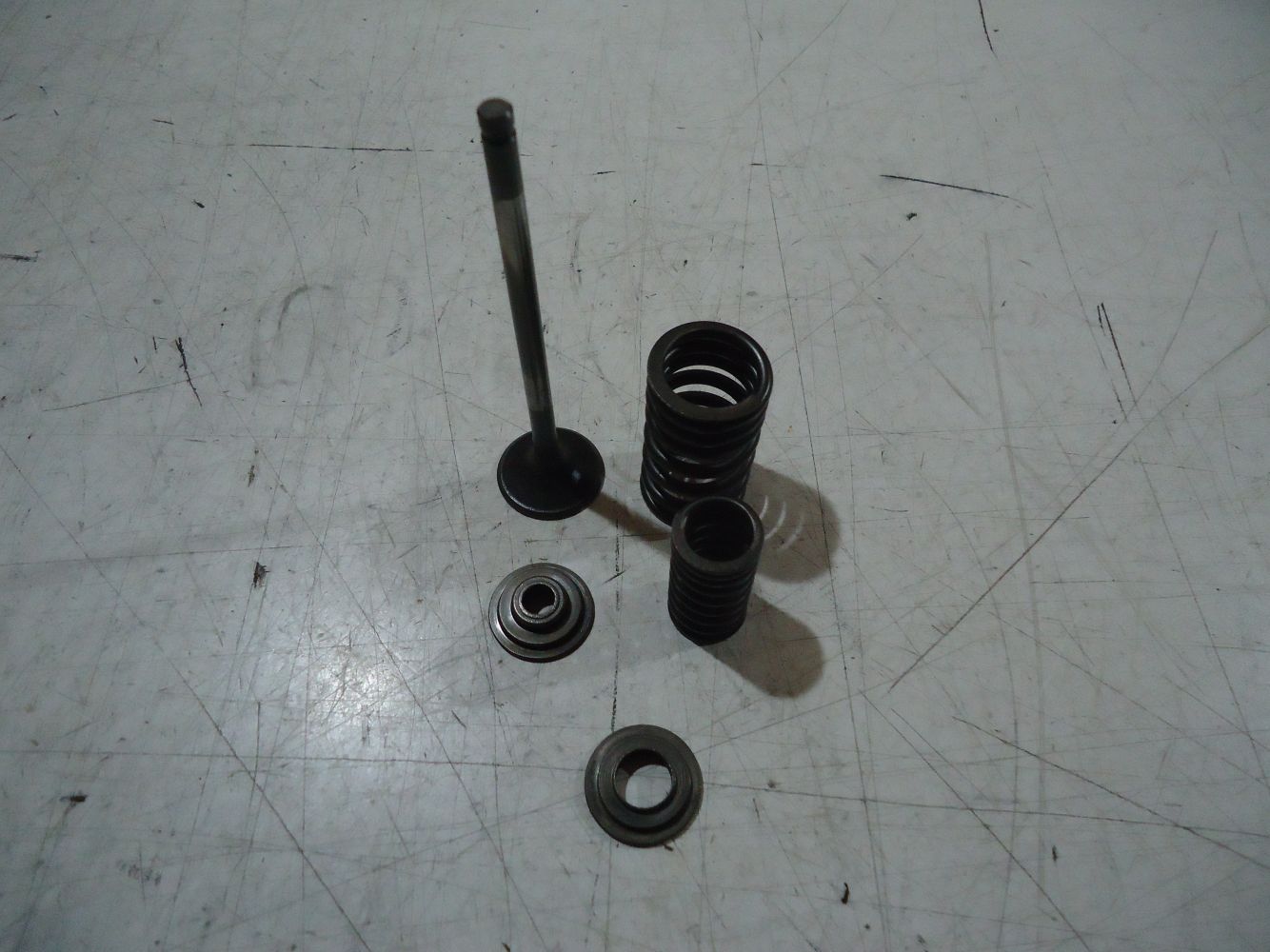 Honda VT500E Engine Inlet Valve VT500 Valves