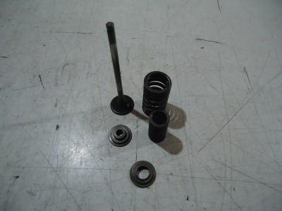 Honda VT500E Engine Inlet Valve VT500 Valves