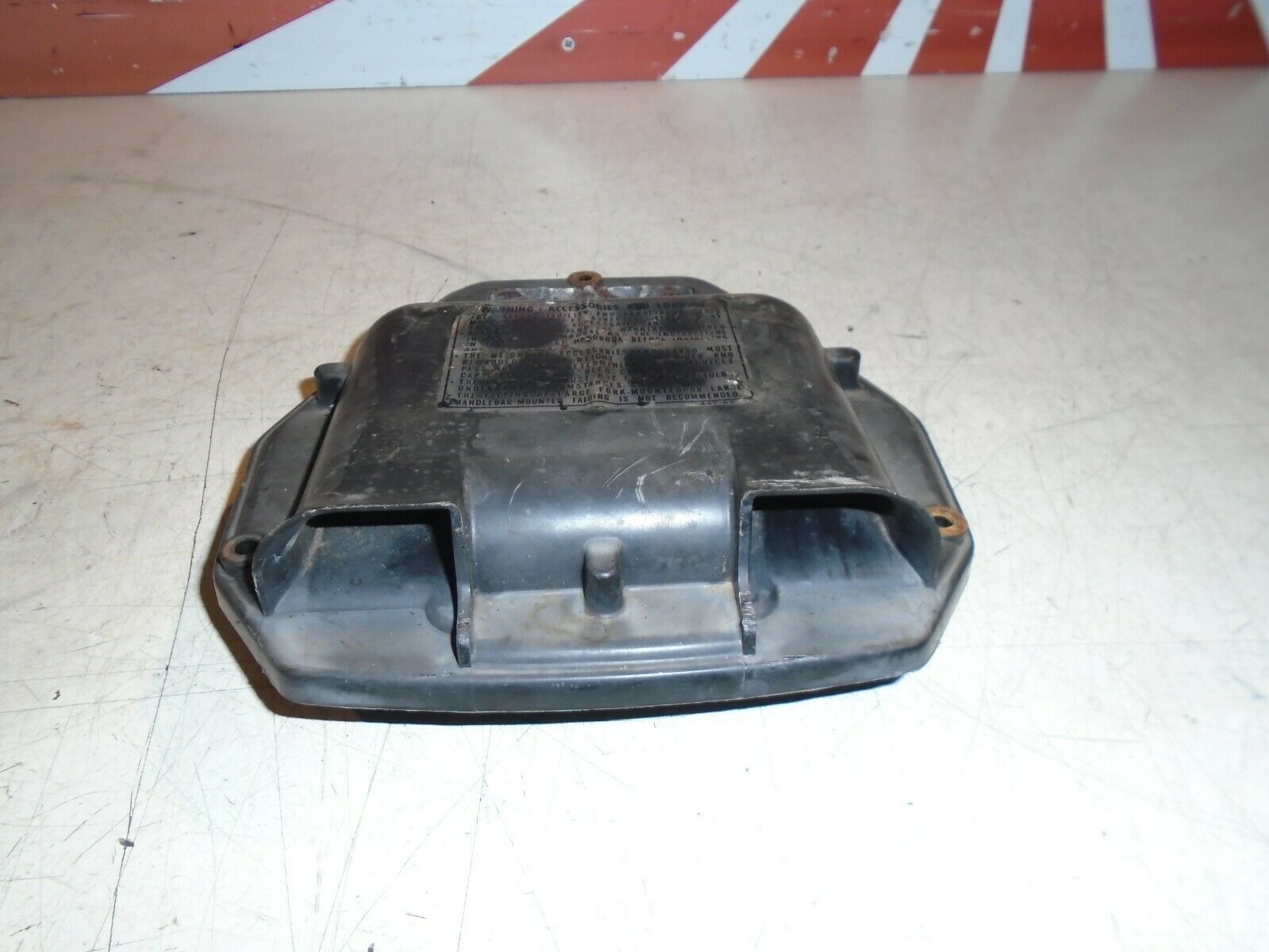 Honda CB400N Superdream Airbox Cover Lid