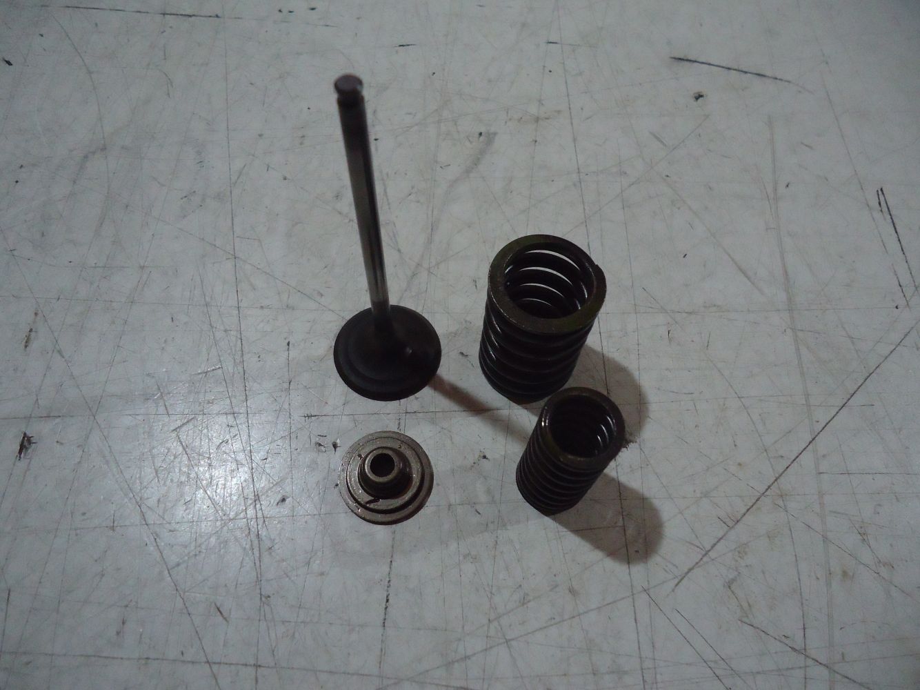 Honda CBR600F Engine Inlet Valve CBR600 Valves