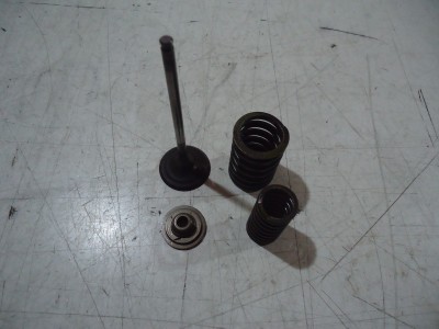 Honda CBR600F Engine Inlet Valve CBR600 Valves