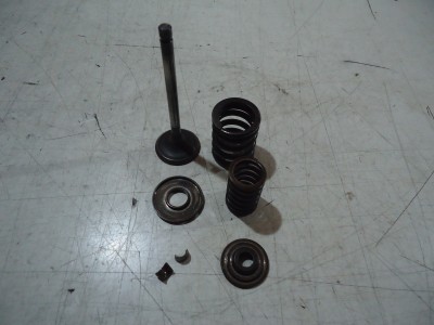 Yamaha XJ550 Seca Inlet Valve XJ550 Engine Valves