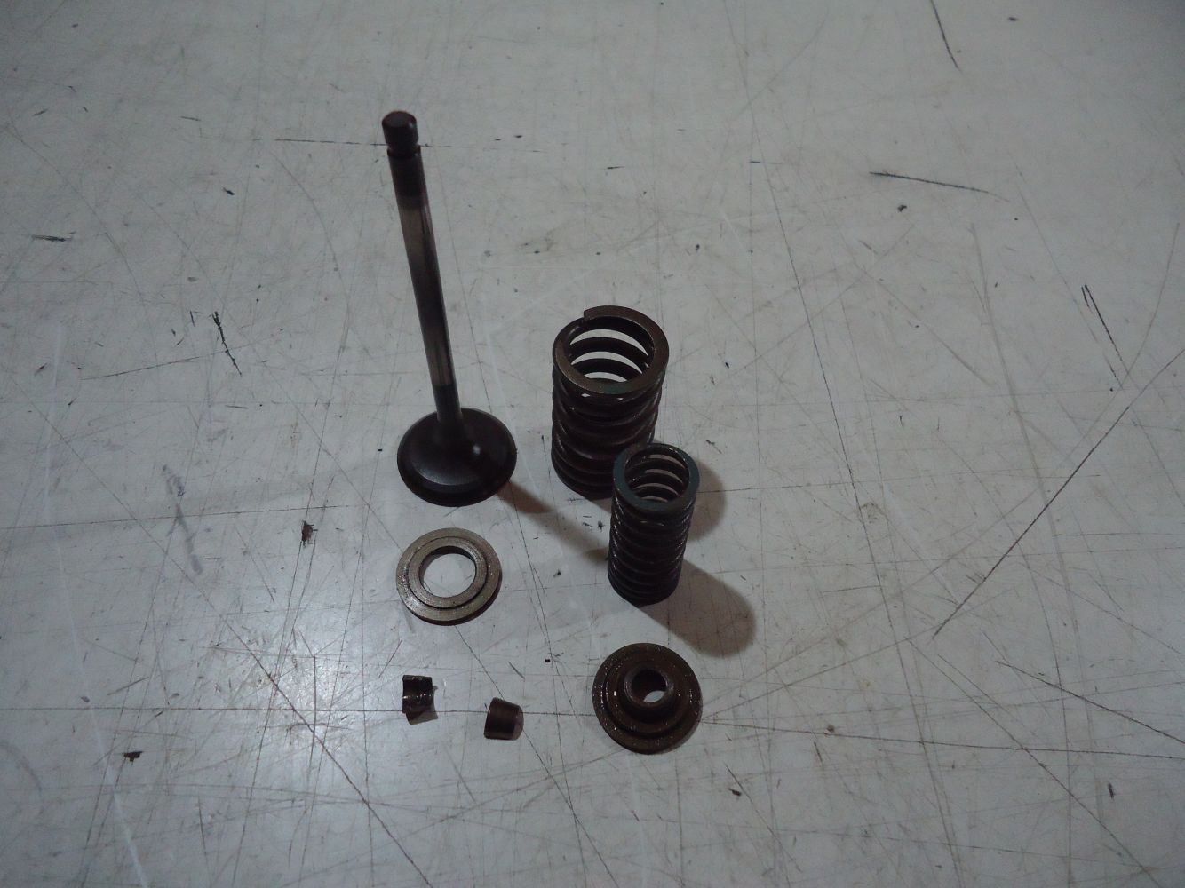 Yamaha FJ1200 Inlet Valve FJ1200 Engine Valves XJR1300 XJR1200