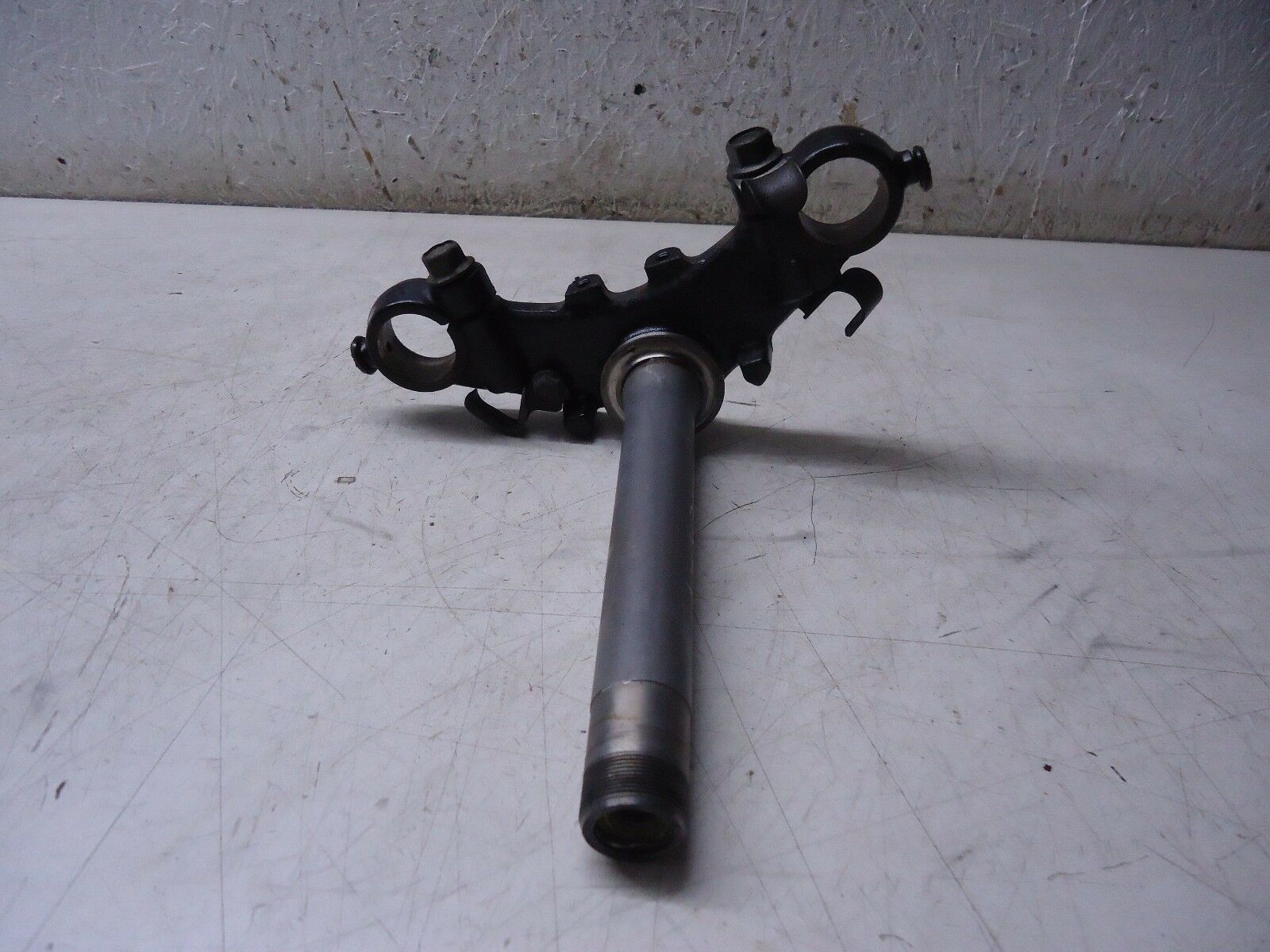 Yamaha SR125 Lower Fork Yoke