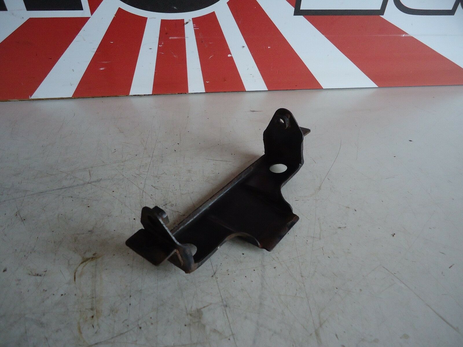 Suzuki GS500E Fuel Tank Mount Bracket 
