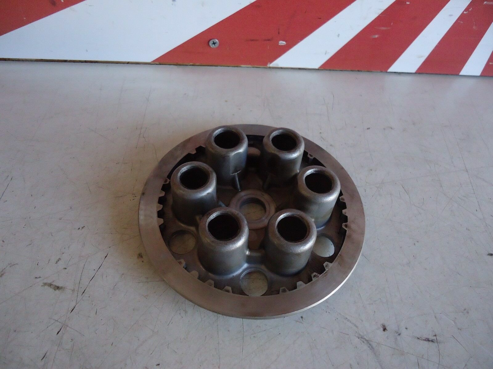 Suzuki GS500E Clutch Pressure Plate 