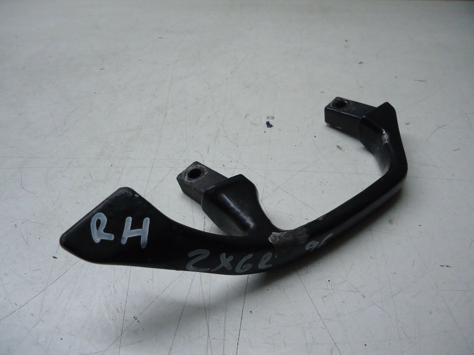 Kawasaki ZX6R Grab Rail