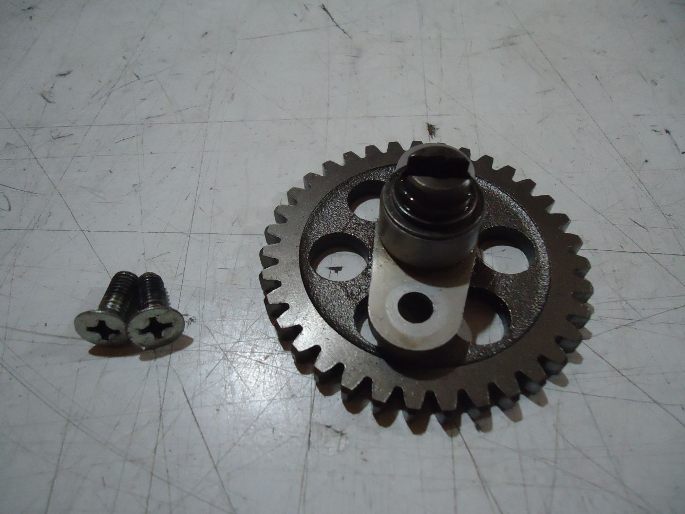 Kawasaki GPZ900R Oil Pump Gear