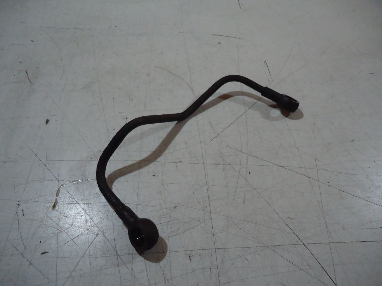 Kawasaki GPZ900R External Sump Oil Feed Pipe