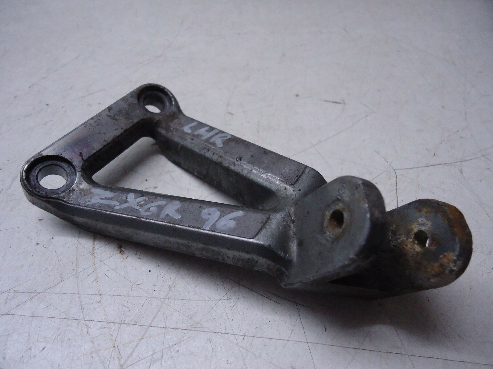 Kawasaki ZX6R Rear Footrest Hanger