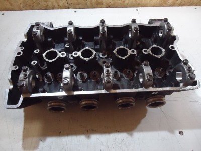 Kawasaki GPZ1000RX Engine Cylinder Head