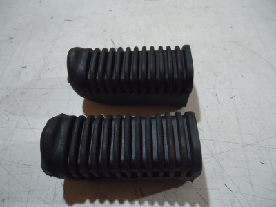 Yamaha XJ550 Front Footrest Rubbers