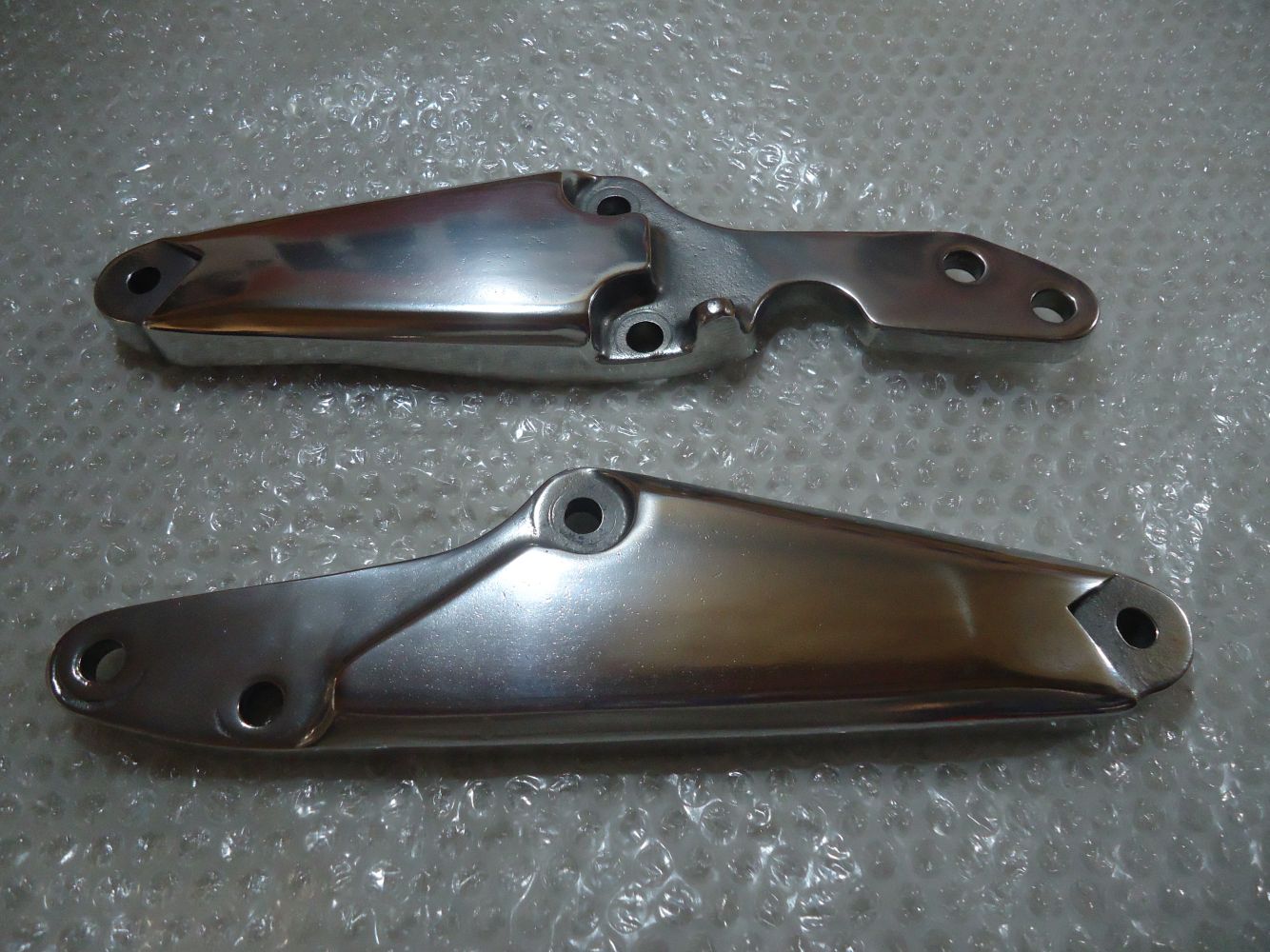 Suzuki GS850G Footrest Hangers GS850 Footpeg Mount Hanger